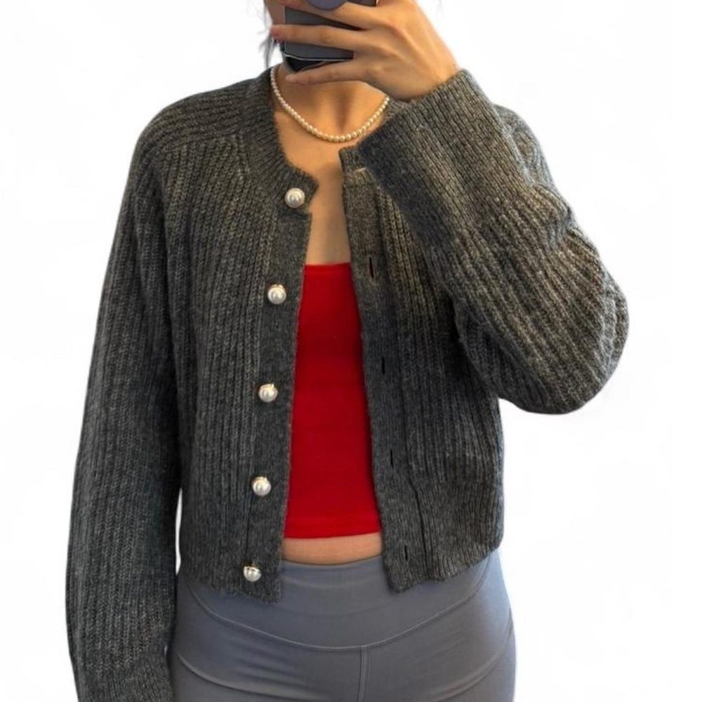 Abercrombie & Fitch Gray Ribbed Sweater with Pearl Accents XL